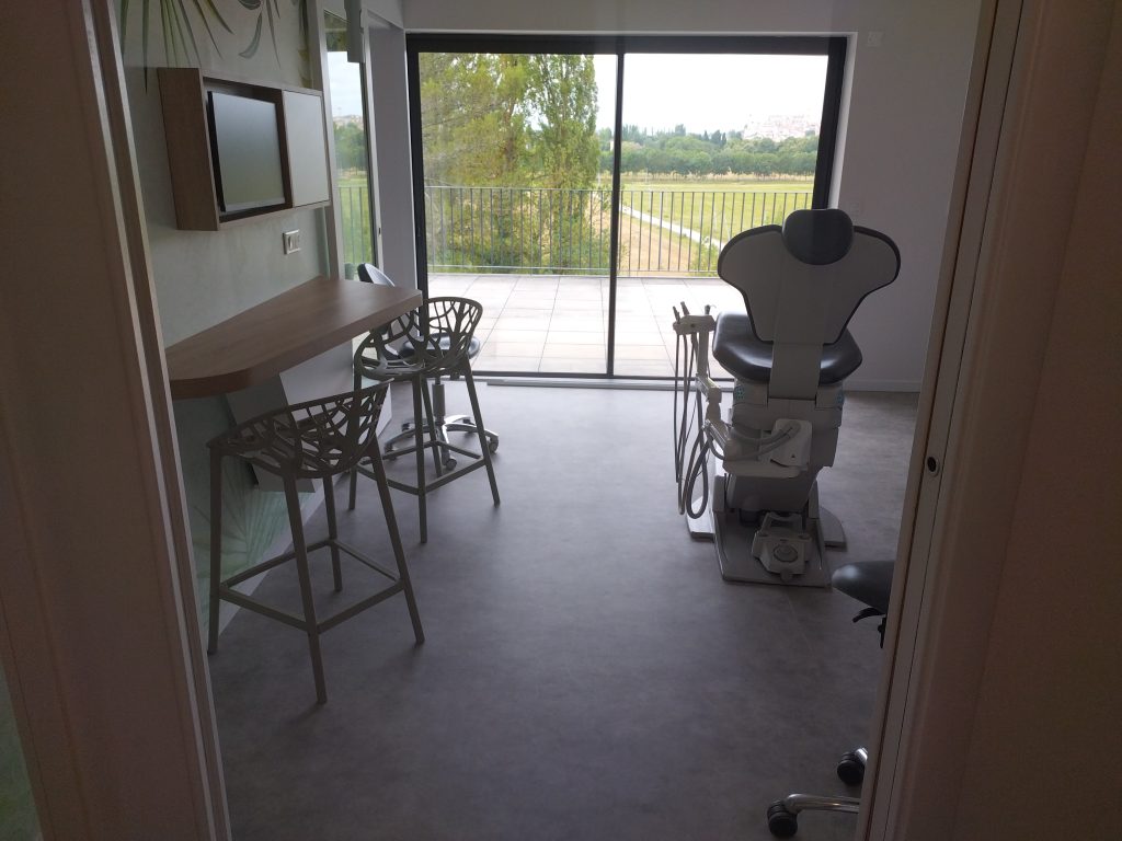 Création d'un cabinet dentaire